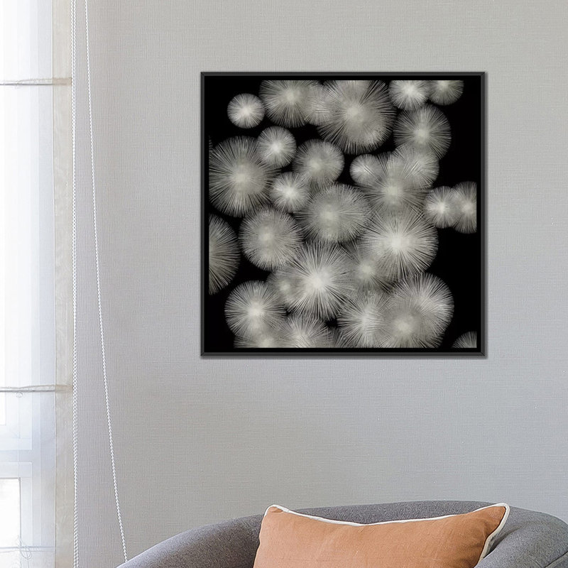 « silver soleil burst », impression sur toile tendue, H 26 po x l 26 po x P 1,5 po, Toile avec cadre flottant noir
