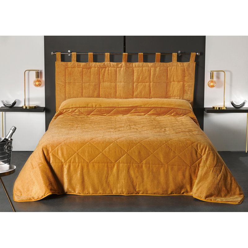 Weaubleau Polyester Solid Colour Bedspread, Yellow