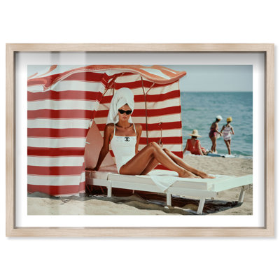 «Seaside Elegance Shadowbox», art mural rétro par Notoriart, cadre noir, 54 x 36