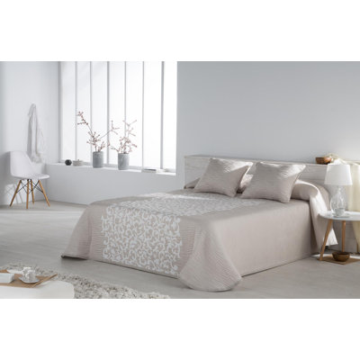 Avalynn Bedspread