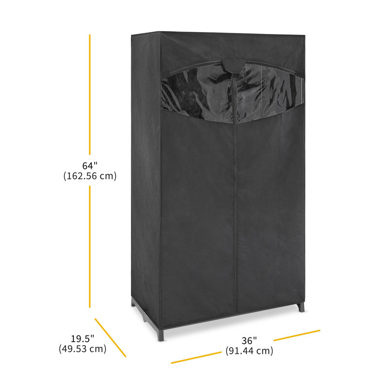 CLOTHES CLOSET