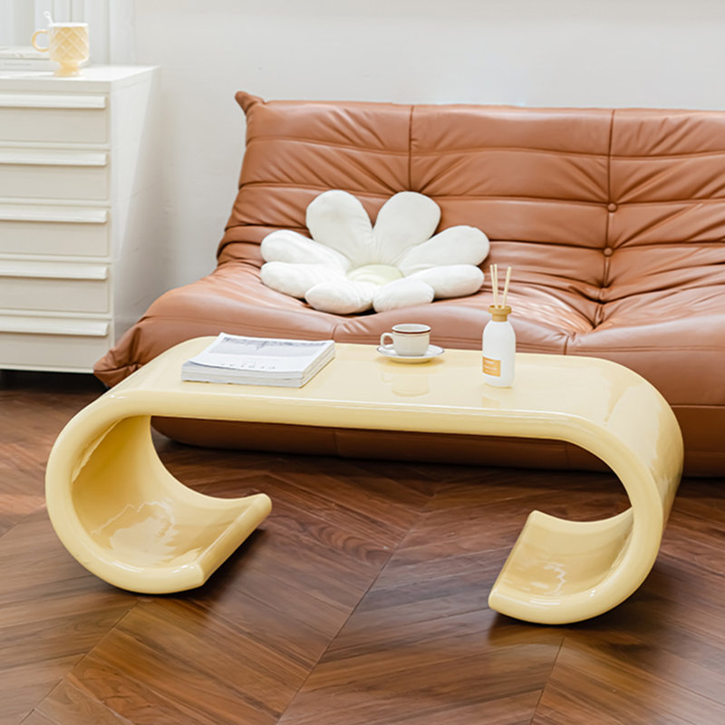 Table de bout crème omelette, H 15,74 po x L 51,18 po x l 21,65 po