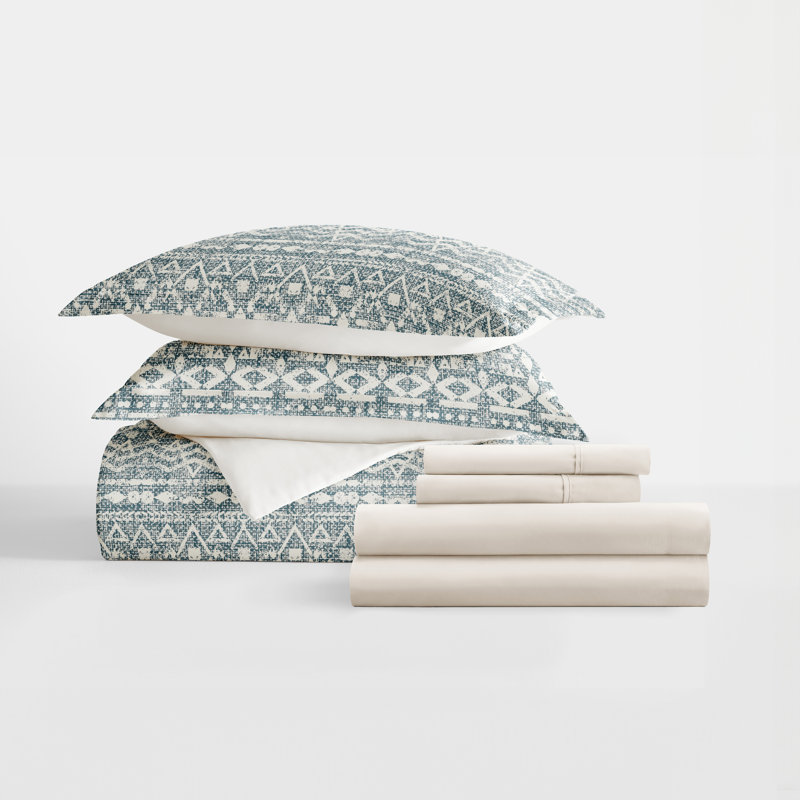 8-Piece Reversible Bedding Bundle - Patterned Duvet Cover, Comforter Insert and Solid Sheet Set, Twin XL Bedding Bundle