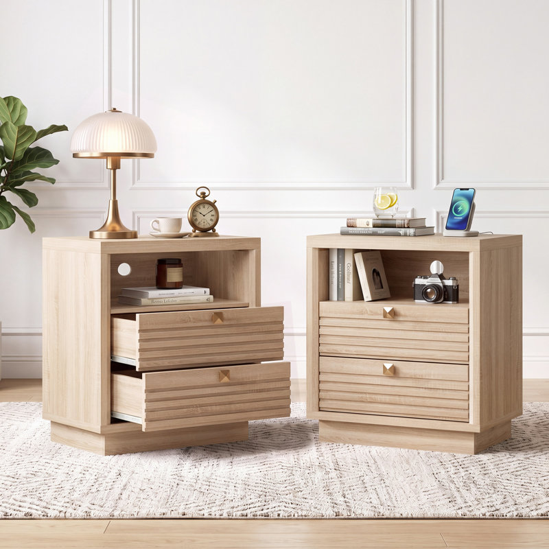 Table de chevet à 2 tiroirs avec prises intégrées, table de chevet moderne en chêne cannelé avec tablette ouverte, table de chevet en bois robuste pour la chambre à coucher, le salon et le bureau