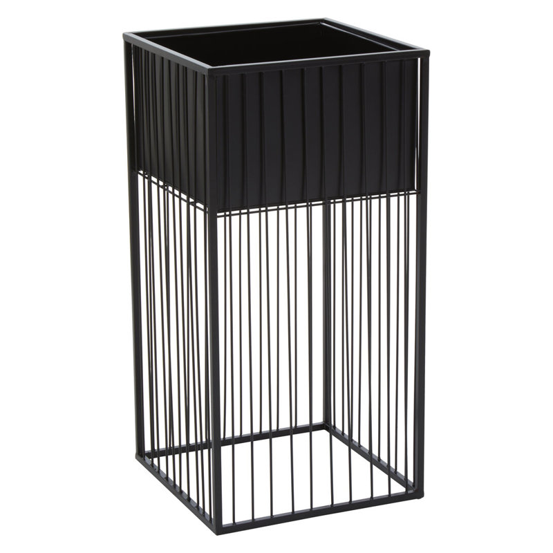 Andriea Pot Planter