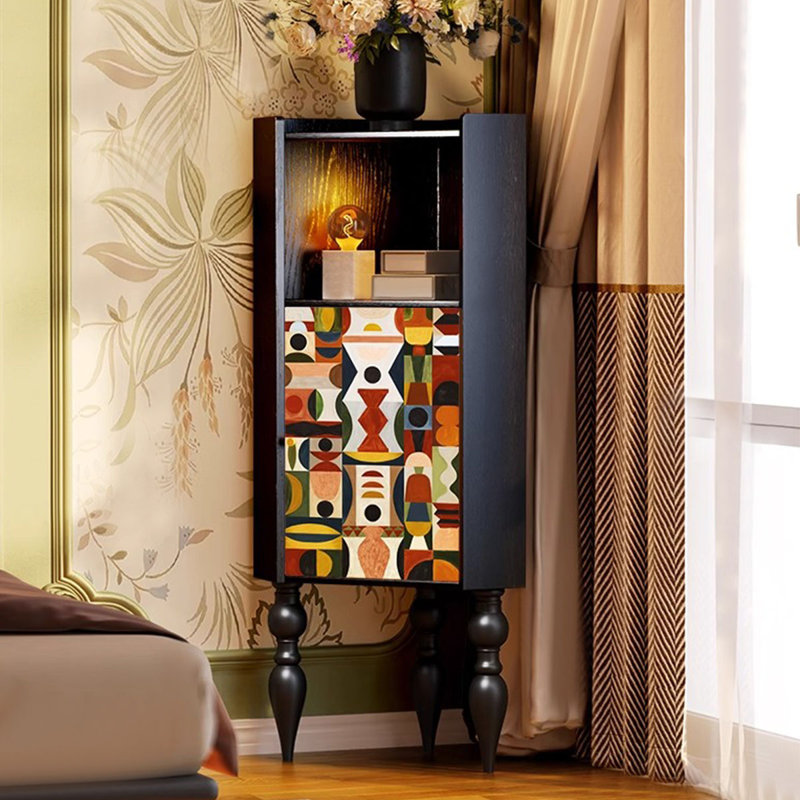 Armoire de coin noire en bois massif