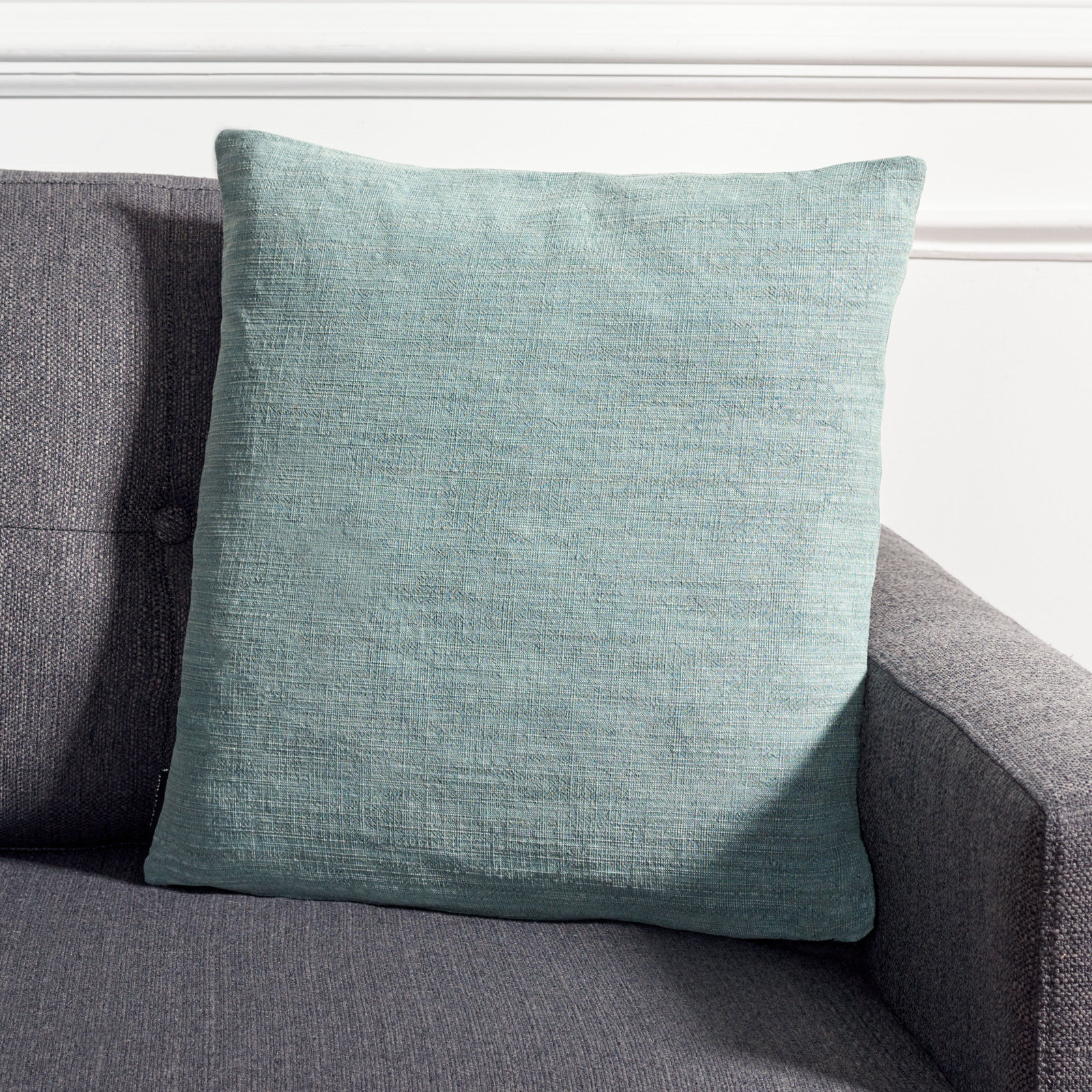 Cale 18" x 18" Cotton Throw Pillow, Green