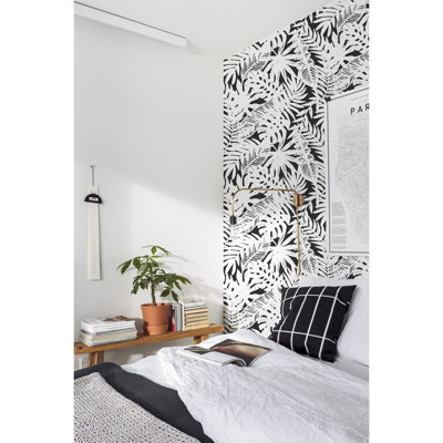 Adalbero Matte Wallpaper Roll