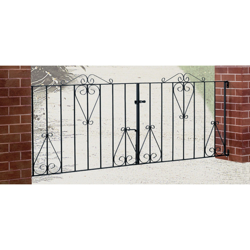 Suez Scroll Metal Driveway Gate 91cm High, 305cm WX 91cm H
