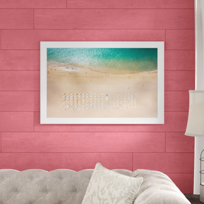 Beach Goers par Marmont Hill - impression sur papier