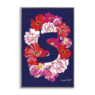 «Floral Bloom», lettre S, estampe numérique encadrée par Hannah Louise Byatt