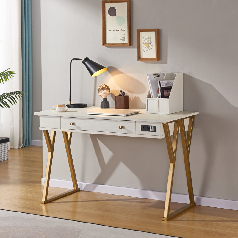 Bureau Primetto avec prises intégrées