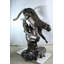 Statue de cigare grimpante en aluminium fabriquée à la main NIFao - sculpture de finition bronze inspirée de la faune - 44 po x 20 po x 50 po