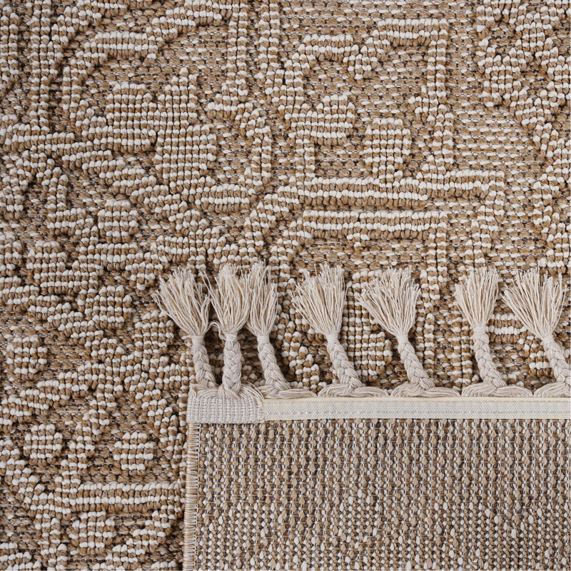 Tapis intérieur / extérieur beige / médaillon 8 X 10, Rectangle 7 pi 9 po x 10 pi