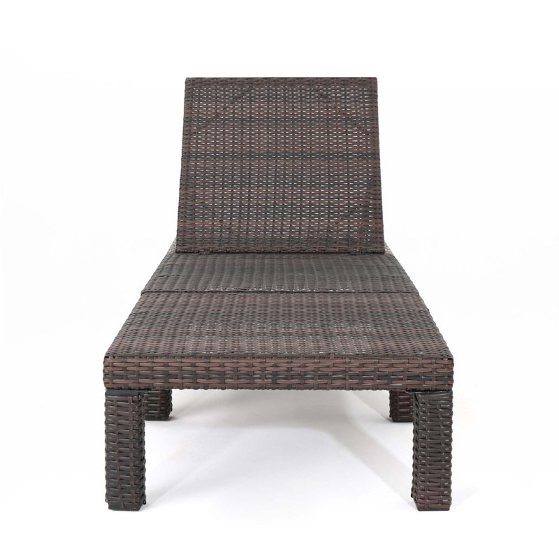 Chaise Lounge