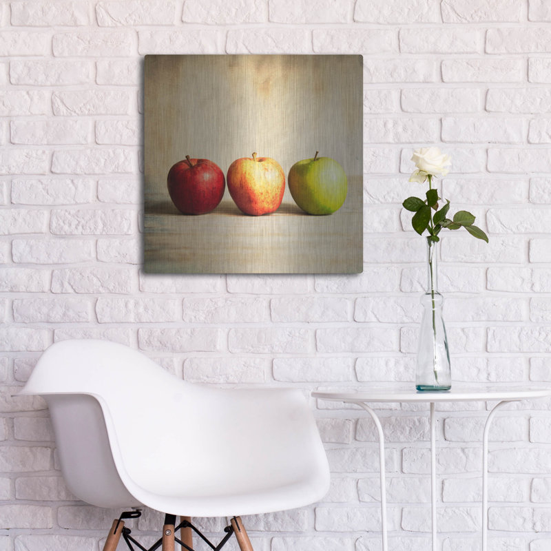 «Row Of Antique Fruit» par Tom Quartermaine, H 24 po x l 24 po