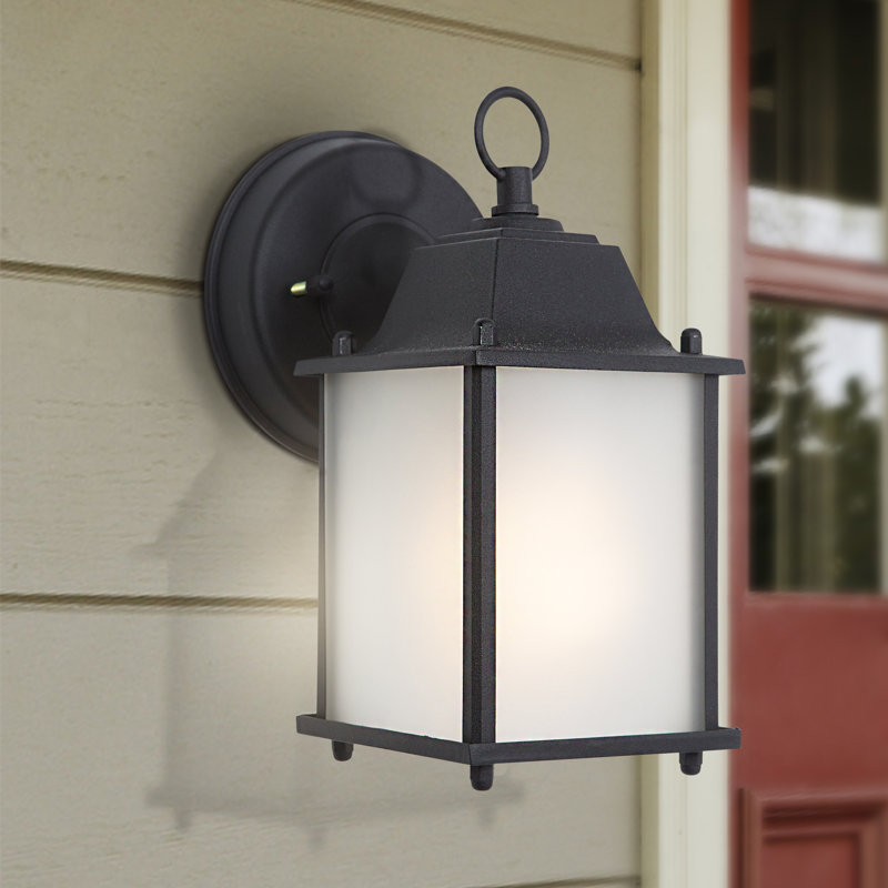 Lococo Wall Light, Black, Incandescent