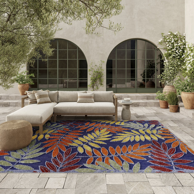 Isalia Floral Indoor/Outdoor Area Rug, Rectangle 6' x 9'