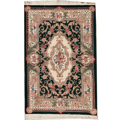 Taj Wool Oriental Area Rug