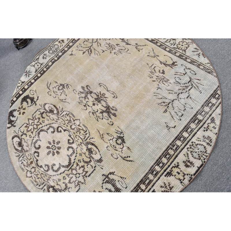 Tapis turc antique antique beige pour la décoration de chambre à coucher avec esthétique rétro brun / beige