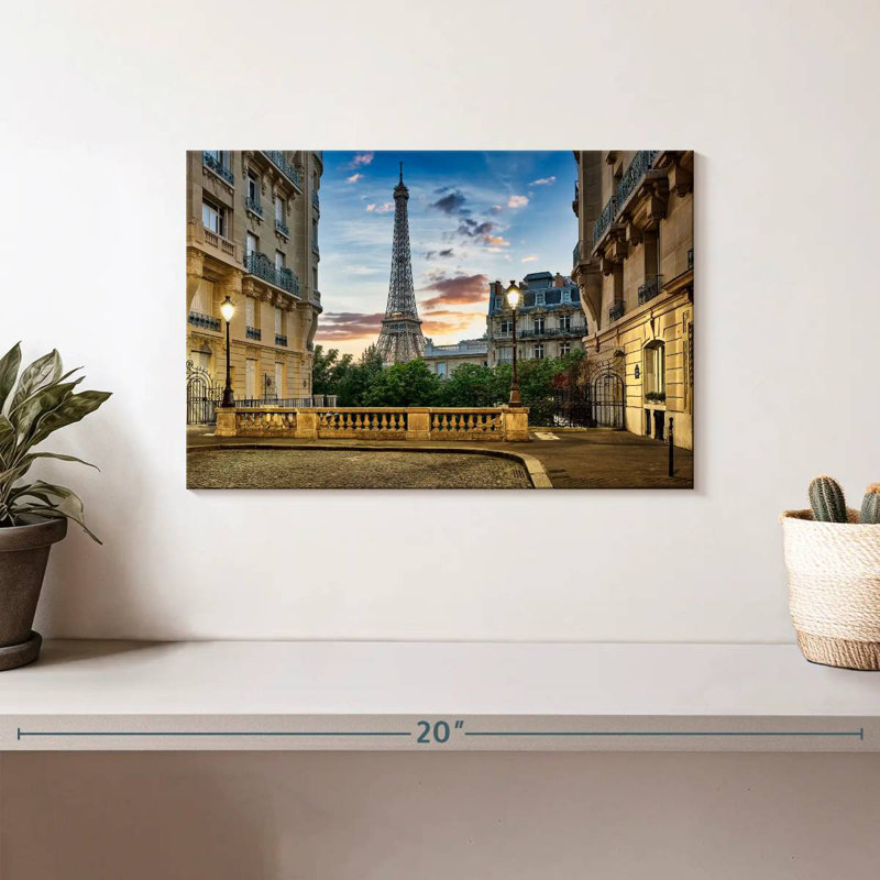 Édifice Vanna Haussman vue Eiffel, H 8 po x l 12 po