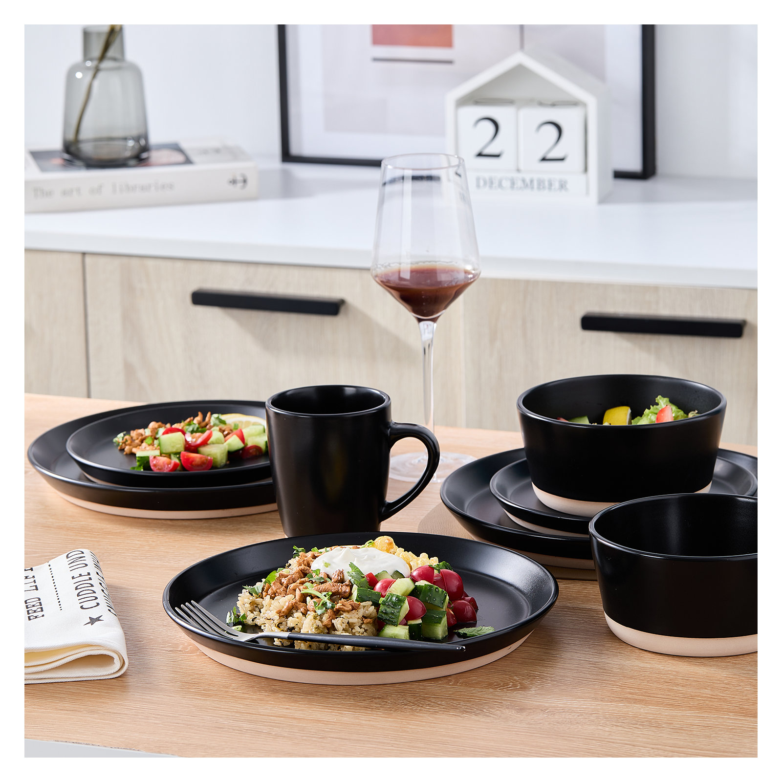Stone Lain Jules 16-Piece Dinnerware Set Stoneware, Black