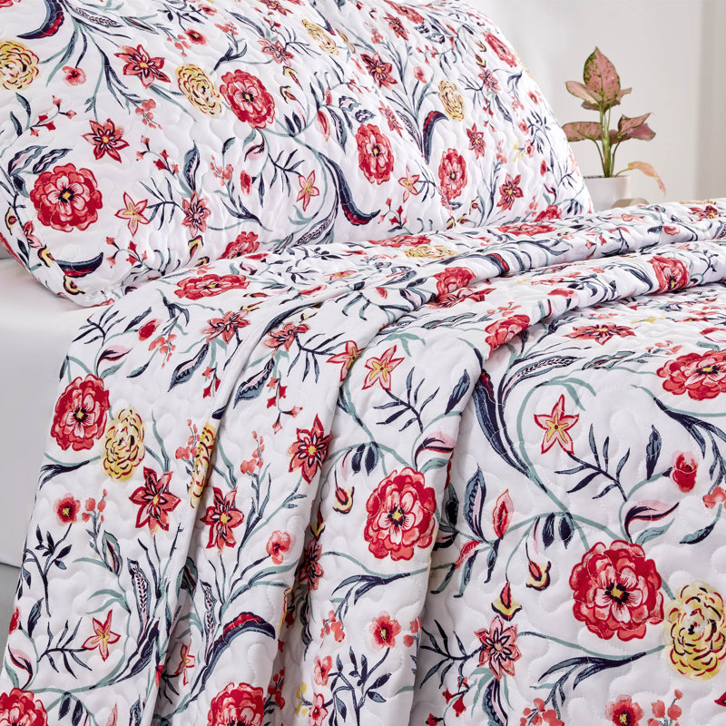 Hedvika Quilt Set, King Quilt + 2 King Shams, Evans
