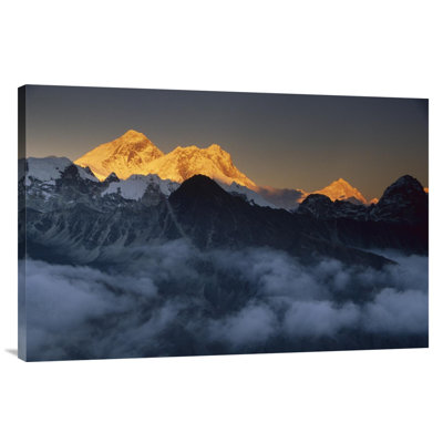 " Lhotse And Makalu Mount Everest "