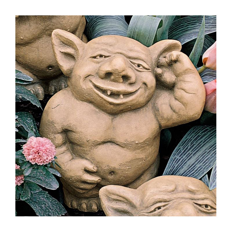 The Picc-a-Dilly Ear Gargoyle Statue, Medium