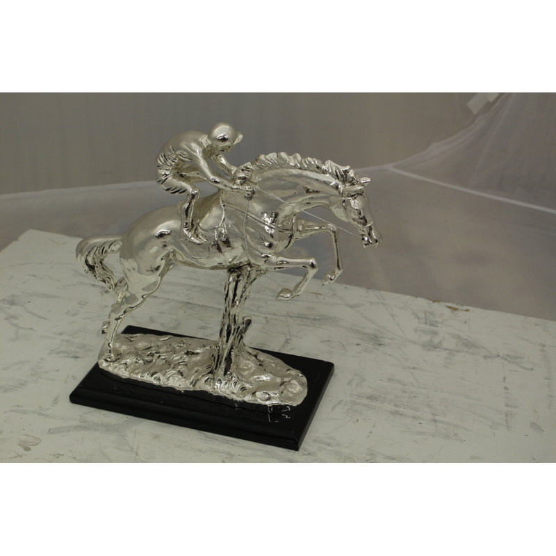 Statue jockey sur cheval à finition argentée et bronze - Taille: L 13 po x l 5 po x H 12 po.