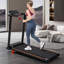 Tapis roulant de 3,0 hp avec inclinaison de 8%, portatif, capacité de 265 lb, 4 pieds de support réglables et console multifonctionnelle pour l'entraînement du cœur pliable