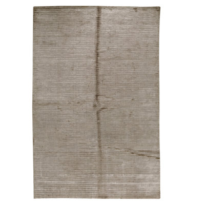 Tapis ivoire noué à la main de haute qualité