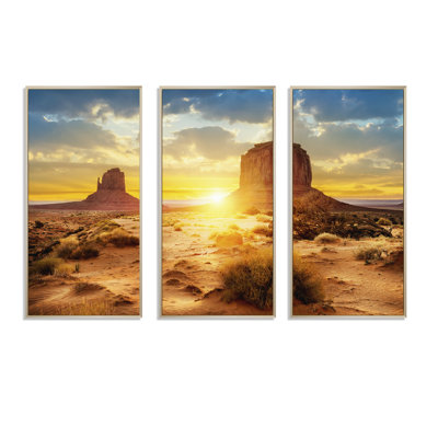 Monument Valley At Sunset - ensemble de 3 toiles encadrées