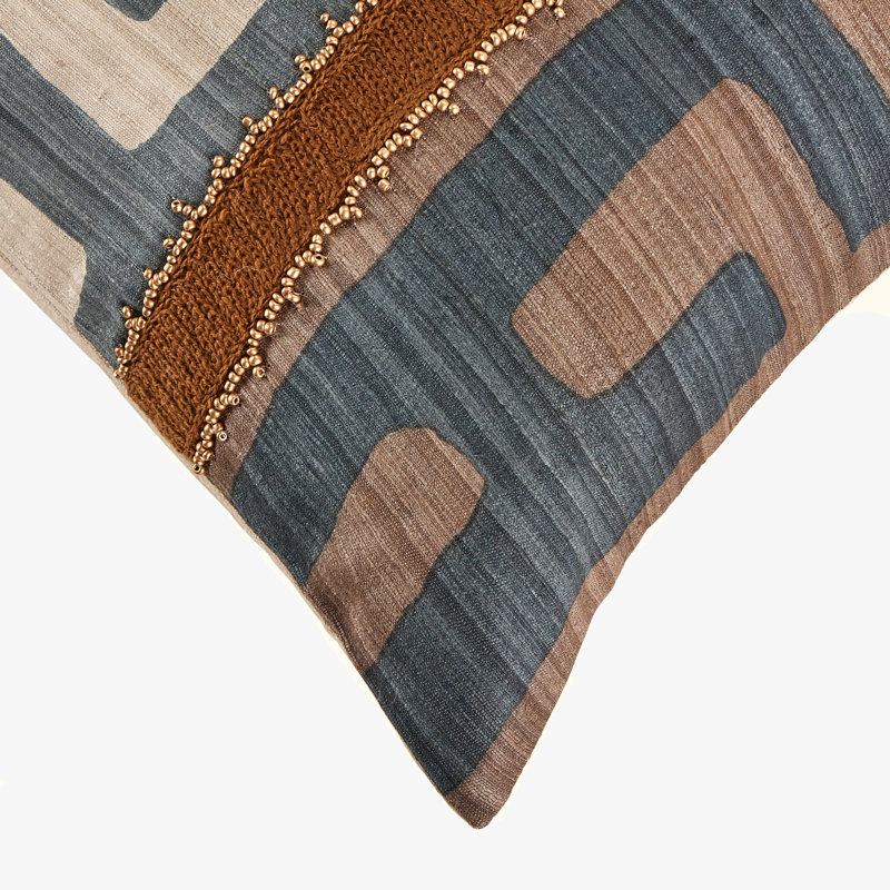 Kasai Pillow Cover & Insert