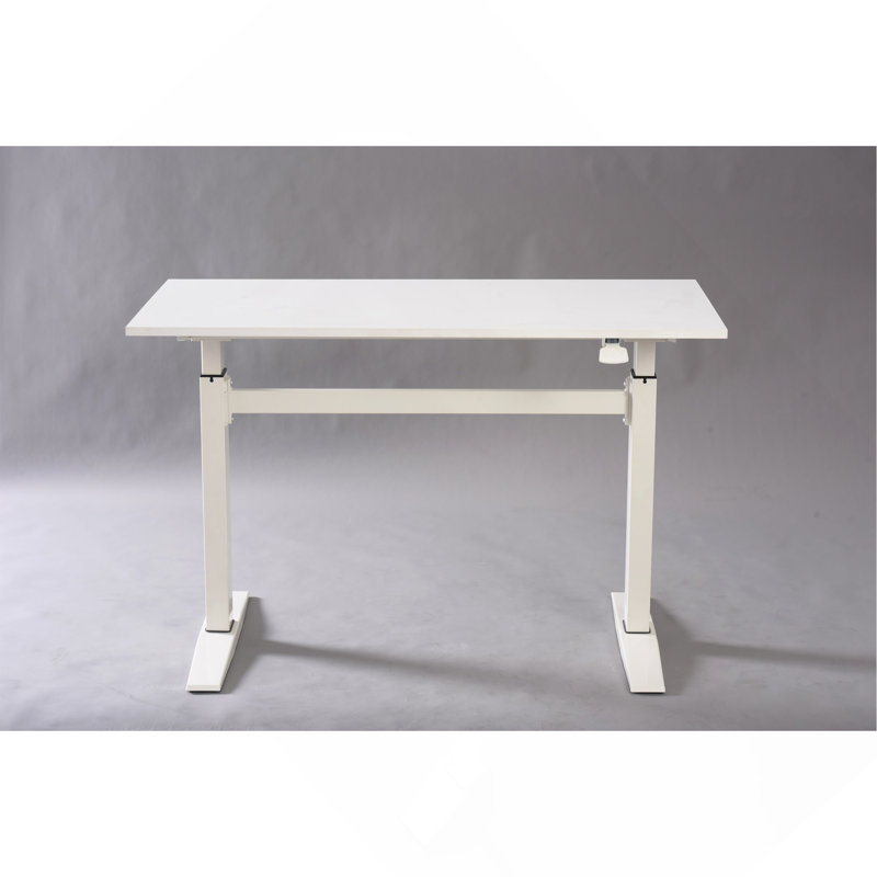 47" Tech Desk Standing And Adjustable Desk In White