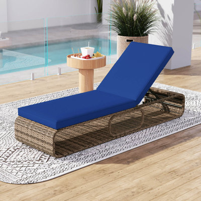 Chaise longue d'extérieur avec coussin de dossier réglable et rangement