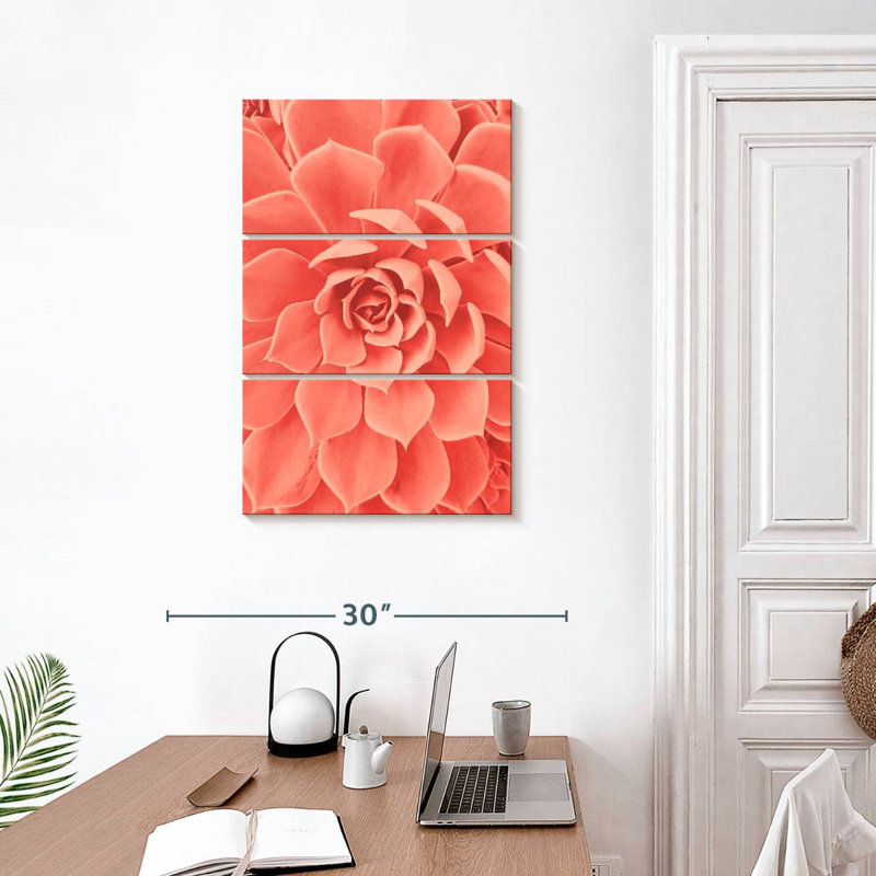 Harnek Coral Succulent, 32" H x 20" W