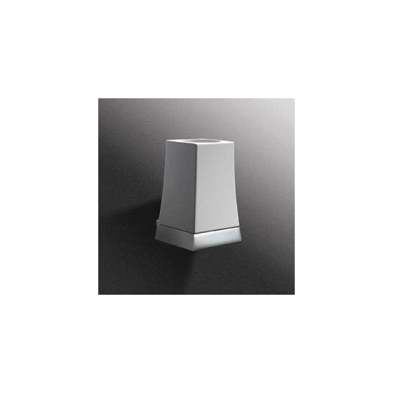 Shaunta Toothbrush Holder