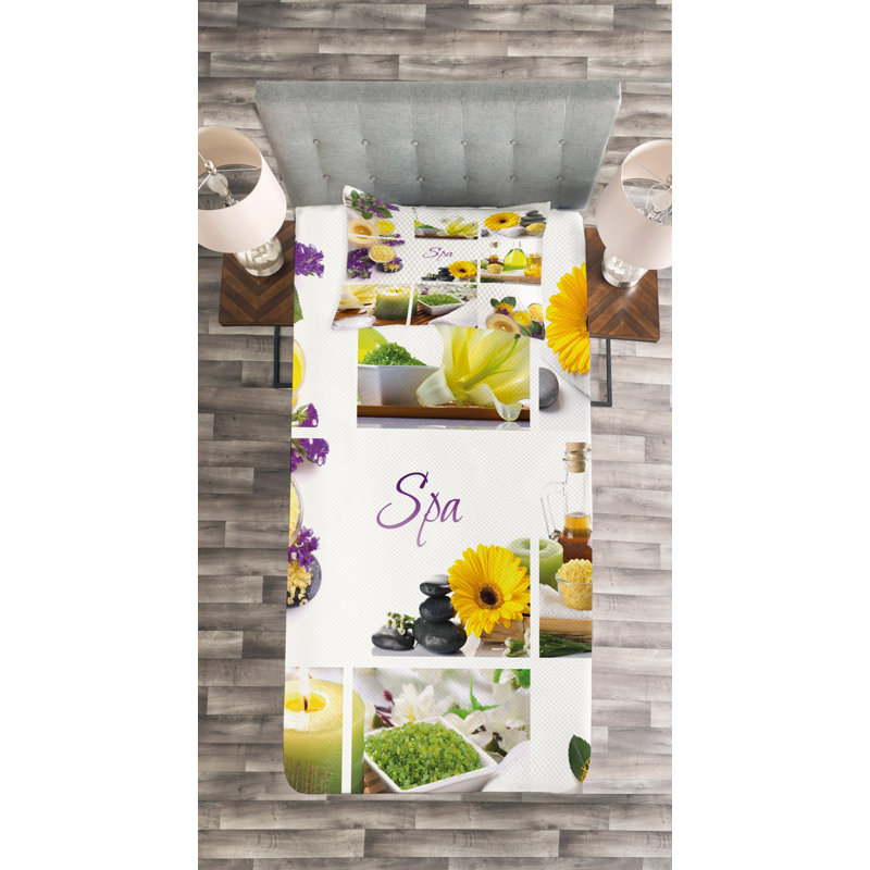 Traditional Polyester Floral Coverlet, Twin Coverlet + 1 Sham