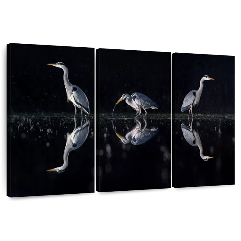 Heron Clique, 20" H x 33" W