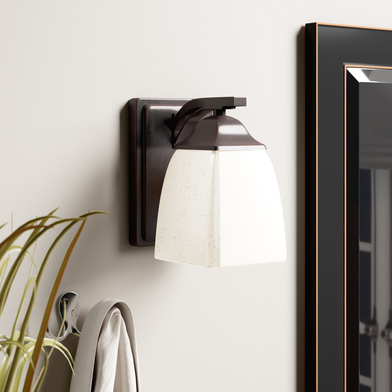 Gilberto Armed Sconce