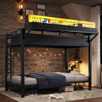 Lit superposé simple en métal avec tablettes de rangement, panneau perforé, ports USB et lumières DEL