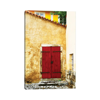 «Double Red Door» par Susan Vizvary - photographie sur toile tendue