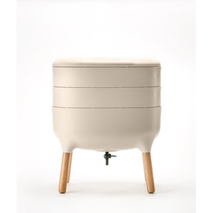 7,4 gallons Bac à vers