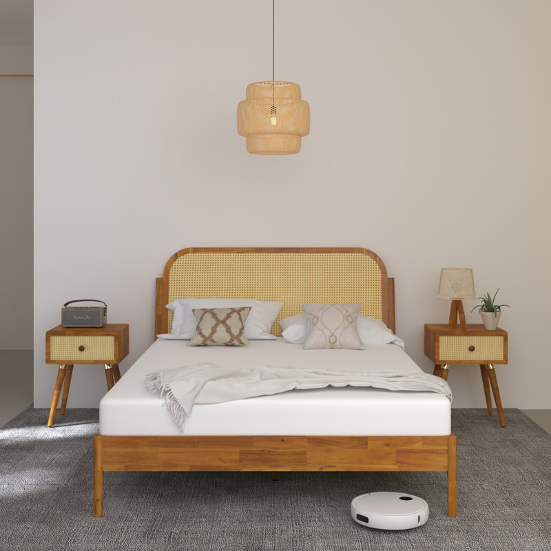 Lit plateforme en rotin de bois massif avec tête de lit Beiro et cadre de lit style Mid-Century Beiro, Grand, Caramel