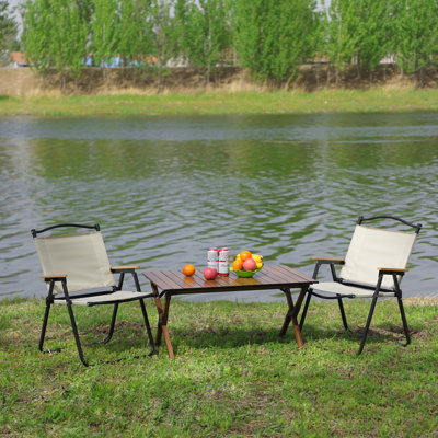 Table d'extérieur pliante 3 pièces et deux chaises