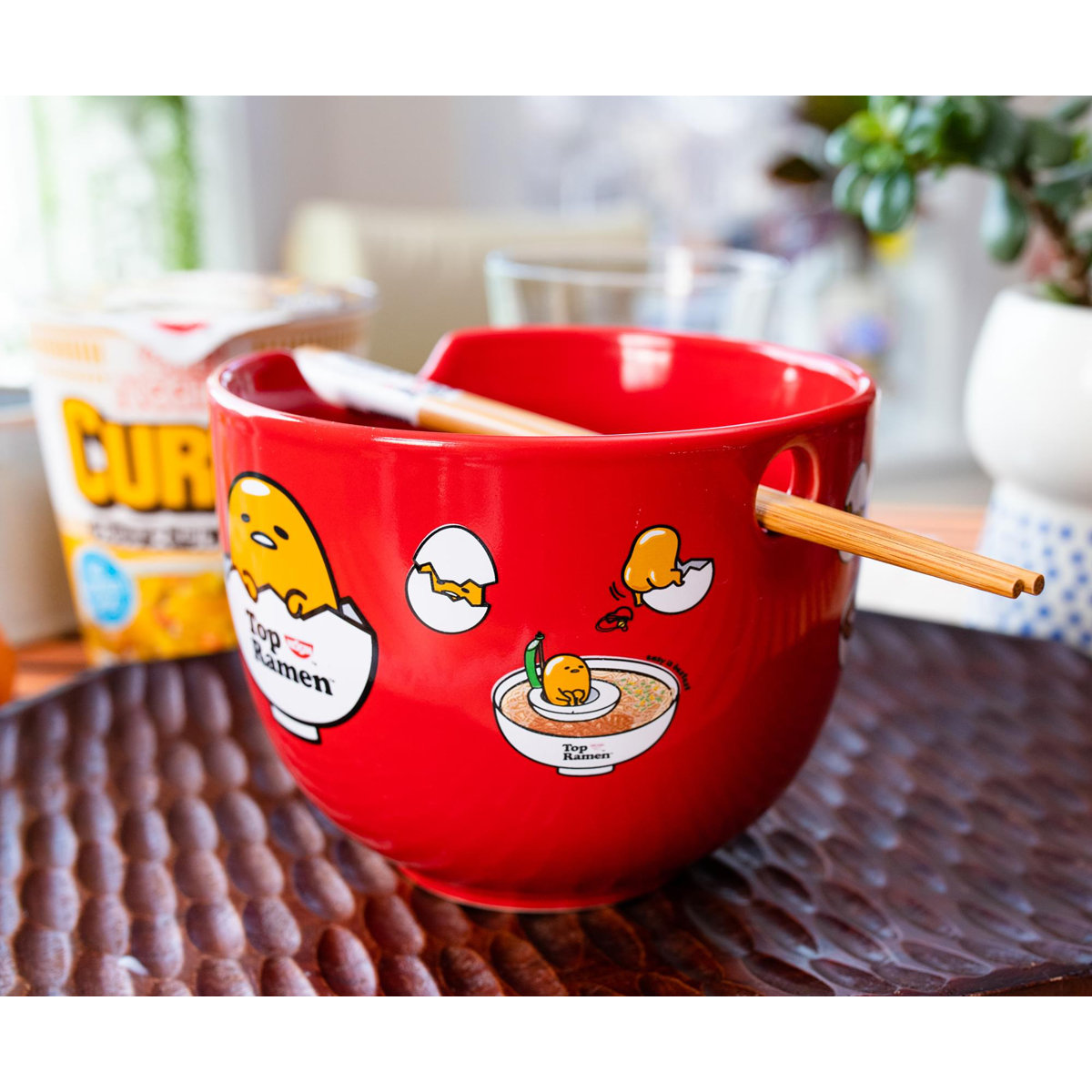 Gudetama X Nissin Ramen Noodle Bowl and Chopstick Set