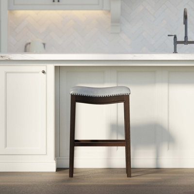 Tabouret de bar à hauteur de bar en bois avec siège en similicuir