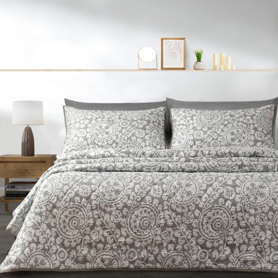 Abhipsa Luxury Jacquard Bedspread Sets