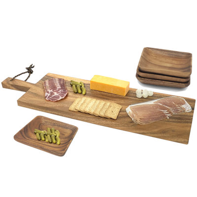 Palette de 29 po en bois avec 4 plateaux de service carrés